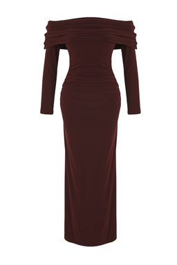 Limited Edition Kahverengi Buzgulu Carmen Yaka Esnek Maxi Orme Elbise TWOAW26EL00112 - Trendyolmilla фото 5