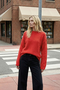 Wardrobe Essentials K?rm?z? Yumusak Dokulu Genis Kal?p Basic Triko Kazak | TWOAW26KZ00088