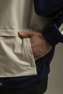 Ветровка с капюшоном Темно-синий/Бежевый - Anta фото 8