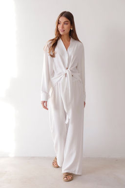 10528 Костюм из рубашки и брюк белый