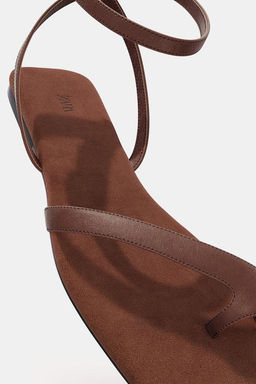 LIMITED EDITION FLAT SPLIT SUEDE SANDALS - Zara фото 9