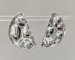 Серьги из стали