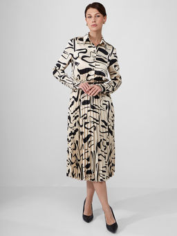 Платье из принтованной атласной ткани