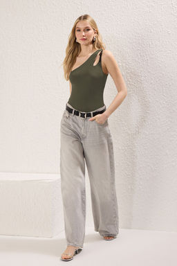 TRENDYOLMILLA Siyah Pencere ve Aksesuar Detayl? Fitted/Vucuda Oturan C?tc?tl? Esnek Orme Body TWOSS25BD00011  фото 2