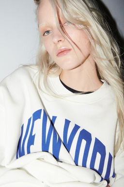 Sudadera oversize con motivo estampado - H&m фото 3