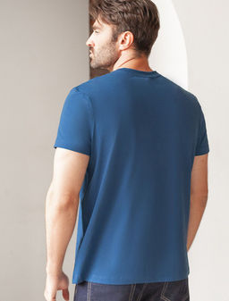 Футболка из премиального хлопка с авторским принтом