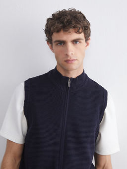 Standart Kal?p Dik Yaka Erkek Triko Yelek