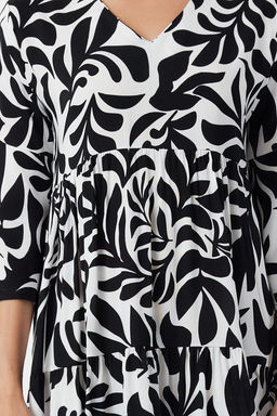 Siyah Cicekli Desenli Genis Kesim V Yaka Dokuma Elbise TWOSS24EL01029 - Trendyolmilla фото 3