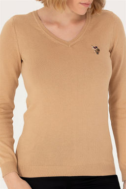 U. S. Polo Assn Женский базовый свитер песочного цвета с v-образным вырезом - U.s. polo assn фото 6