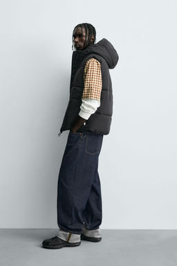 QUILTED GILET WITH HOODIE