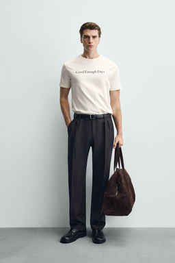 CAMISETA TEXTO ESTAMPADO / Crudo