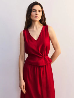 Блуза из вискозы с треугольным вырезом ZR2605012009-77 / Zarina