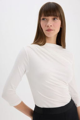 Regular Fit Degaje Yaka Basic Duz Krep Yar?m Kollu Tisort