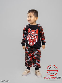 Костюм для мальчика с рисунком