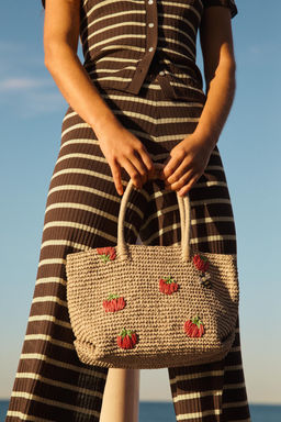 SHOPPER BORDADO / Beige claro