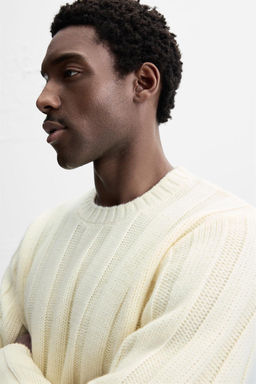 RIBBED TEXTURED SWEATER - Zara фото 5