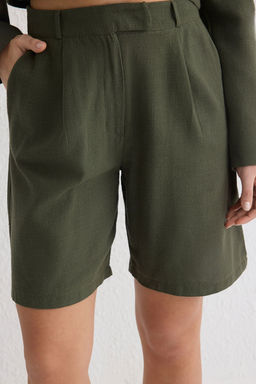 Haki Keten Gorunumlu Regular Boy Dokuma Sort & Bermuda TWOSS25SR00030