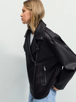 Куртка-косуха прямого силуэта из искусственной кожи / Zarina  фото 6