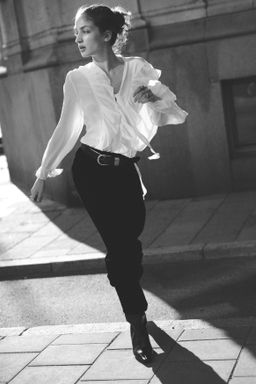 Blusa con volantes - H&m фото 5