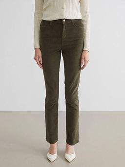 Dar Fit Kadife Kad?n Pantolon