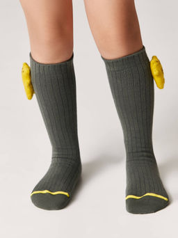 Цена за 2 пары CONTE-KIDS Удлиненные носки TIP-TOP из хлопка с декоративной игрушкой хаки