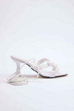 Beyaz Baglama Detayl? 7,5 cm Kad?n Klasik Topuklu Ayakkab? TAKSS26TO00046