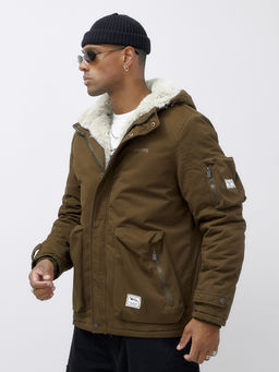 Куртка молодежная мужская зимняя с мехом темно-коричневого цвета 2611TK