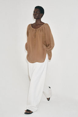 BLUSA CON LINO ZW COLLECTION / Toffe