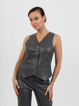 Жилет приталенный экокожа