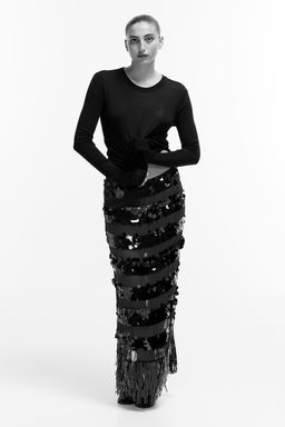 Falda larga de lentejuelas