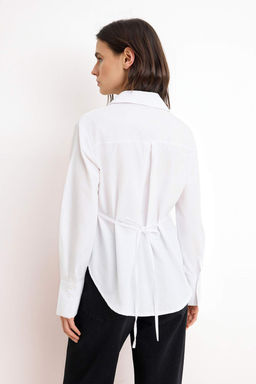 Beyaz Dantel detayl? Beli Ayarlanabilir Gomlek TWOSS26GO00164