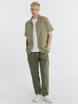 Брюки мужские оливково-зеленые из хлопка и льна