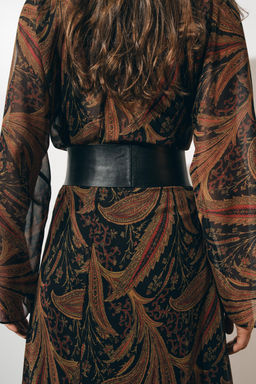 WIDE LEATHER BELT WITH CRAFTED BUCKLE - Zara фото 3