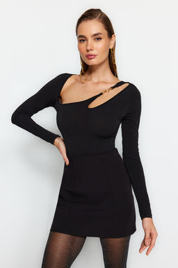 TRENDYOLMILLA Siyah Vucuda Oturan Aksesuarl? Orme Body TPRAW24BD00032