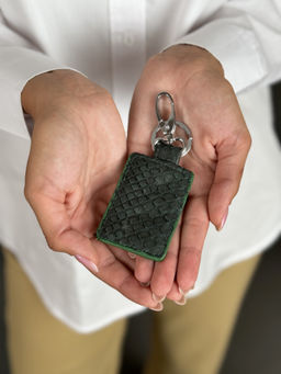 Брелок из кожи питона