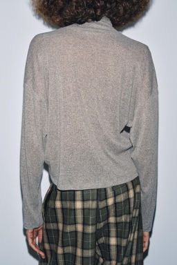 HIGH NECK T-SHIRT - Zara фото 3
