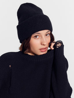 Шапка женская черная