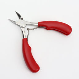 Кусачки педикюрные, с пластиковой ручкой, изогнутое лезвие, 13 см, длина лезвия-17 мм, серебристые, красные