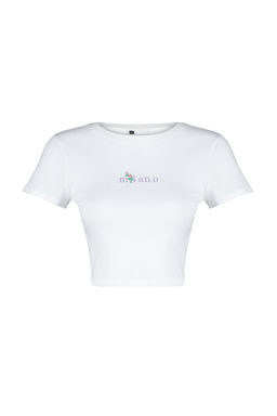 TRENDYOLMILLA Ekru %100 Pamuk Papatya&Sehir Nak?sl? Vucuda Oturan Crop Orme T-Shirt TWOSS24TS00212  фото 7