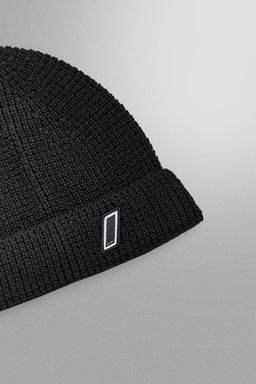 GORRO PUNTO ESTRUCTURA WAFFLE / Negro - Zara фото 2