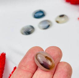 Кабошон из дендритового Агата