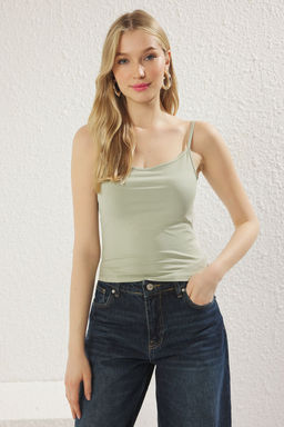 TRENDYOLMILLA Siyah Poliamid Ask?l? Vucuda Oturan Regular Boy Orme Atlet TWOSS25AL00025  фото 2
