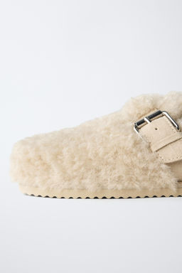 FAUX SHEARLING CLOGS - Zara фото 6