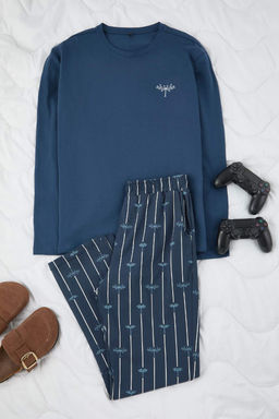 Lacivert Regular Cizgili Orme Pijama Tak?m? TMNAW26PT00056