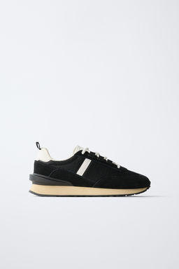 ZAPATILLA DEPORTIVA SERRAJE / Negro