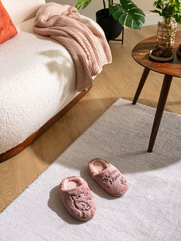 Nak??l? Kad?n Ev Terli?i