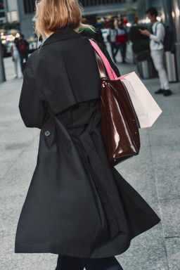 WATER-REPELLENT MIDI TRENCH COAT WITH BELT - Zara фото 10