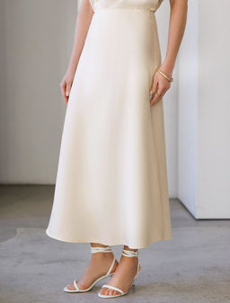 Юбка миди с разрезом скроенная по косой из плотного лиоцелла
