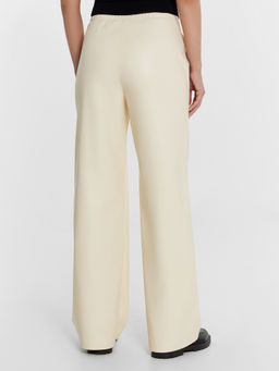 Брюки кожаные женские кремовые сливочное масло 182546 - Mark formelle фото 4