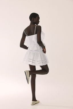 Minifalda con cintura nido de abeja